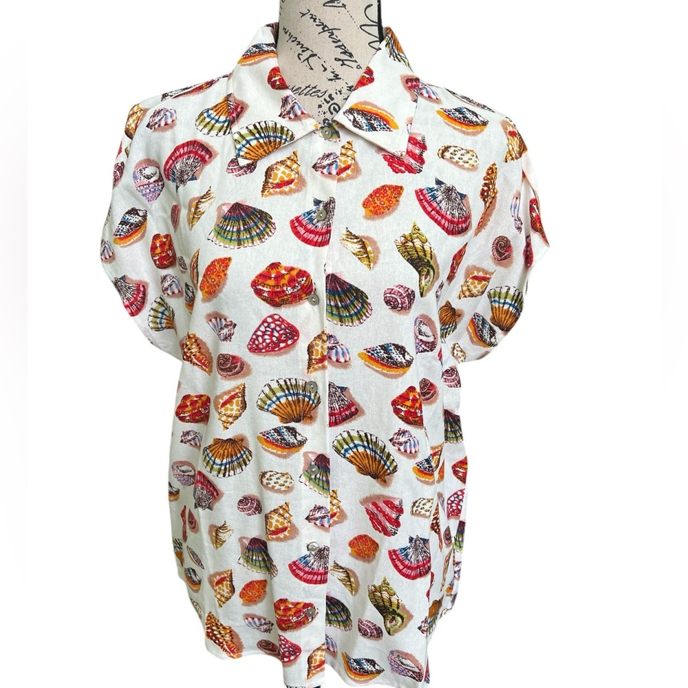 Hester & Orchard Colorful Seashell Print Blouse